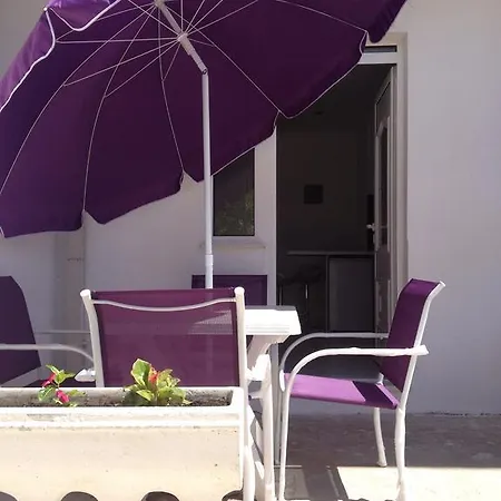 Maja & Josip Apartment *